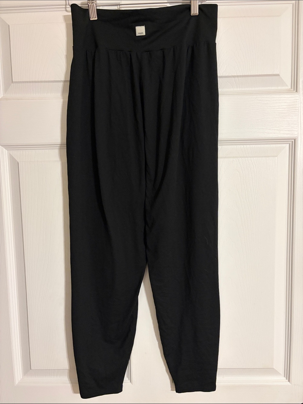 Vuori Lux At Ease Black Harem Jogger Pants Pleated Size Small - Picture 3 of 6